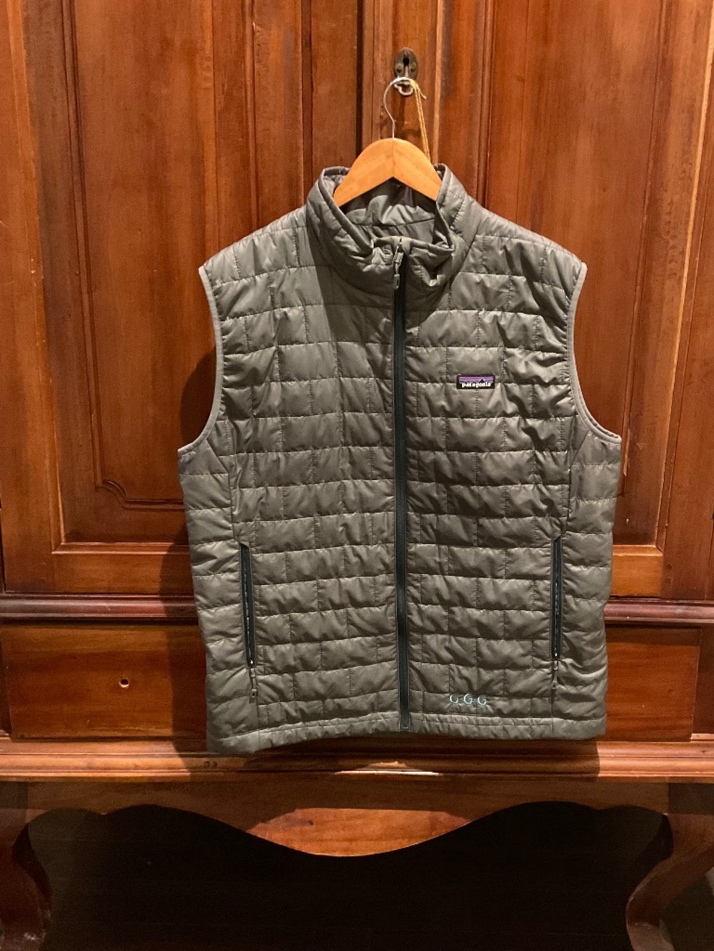 Patagonia Men’s Nano Puff Insulated  Vest, Color Grey, Size L